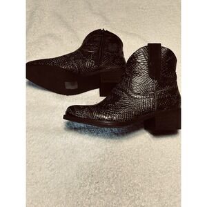 GC Shoes Stax Bootie‎ Size 6 Silvery Black Bootie Women's New Without Box